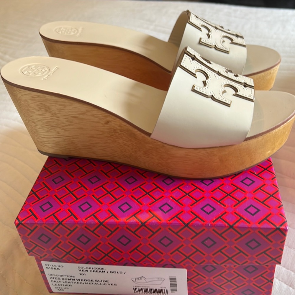 Tory Burch Cream Wedges with Elegant Design